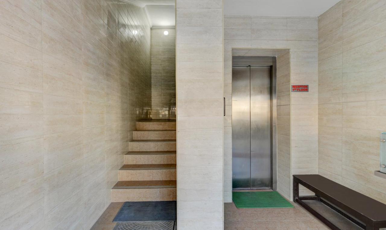 Madrasi Airport Hotel - Saibala Csennai Kültér fotó
