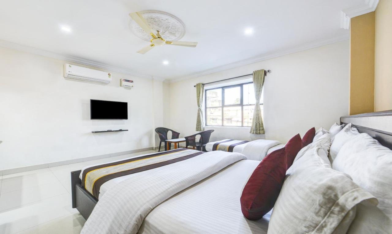 Madrasi Airport Hotel - Saibala Csennai Kültér fotó
