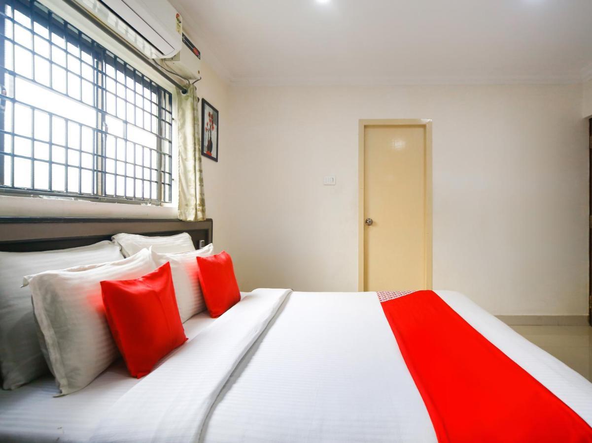 Madrasi Airport Hotel - Saibala Csennai Kültér fotó