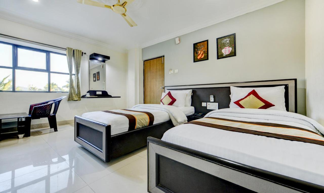 Madrasi Airport Hotel - Saibala Csennai Kültér fotó